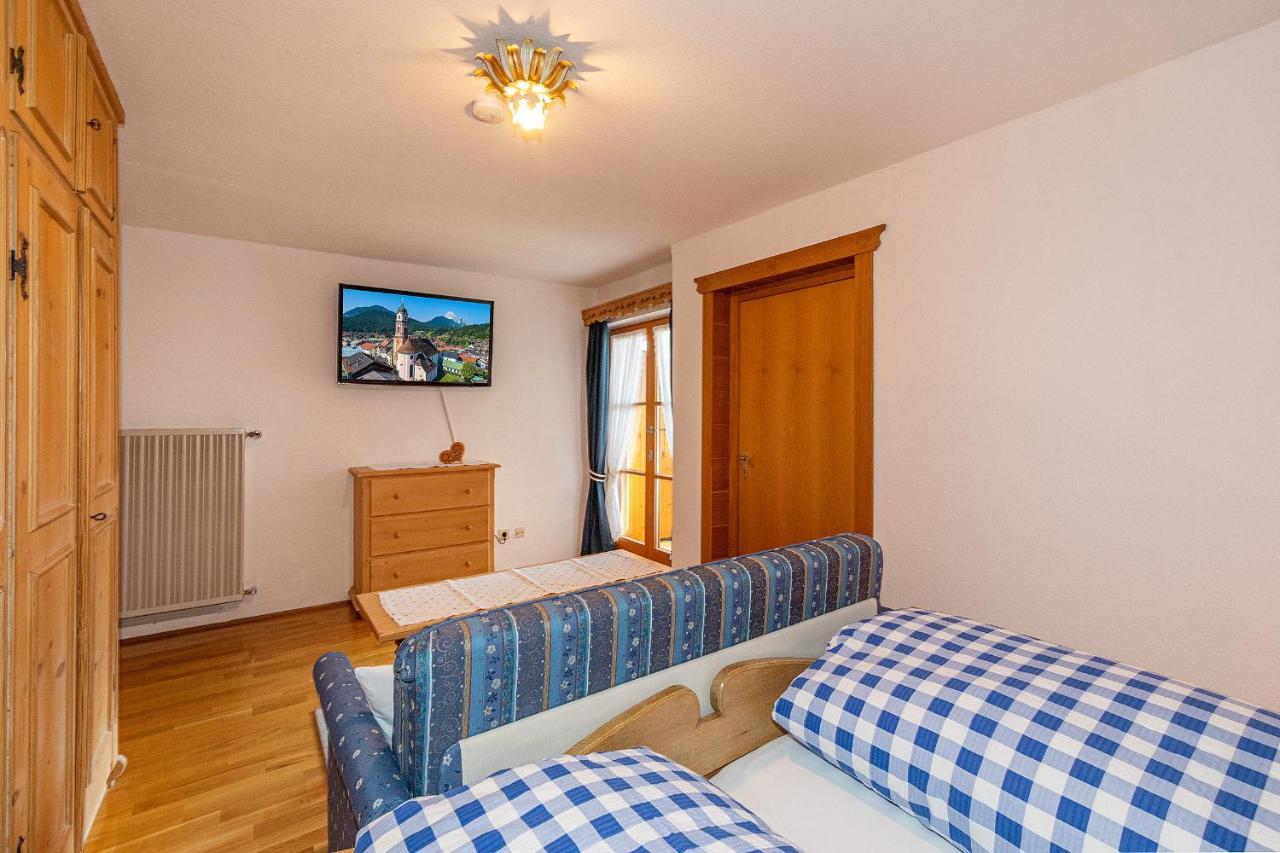 Beim Gschdoaga Apartment Mittenwald Exterior photo